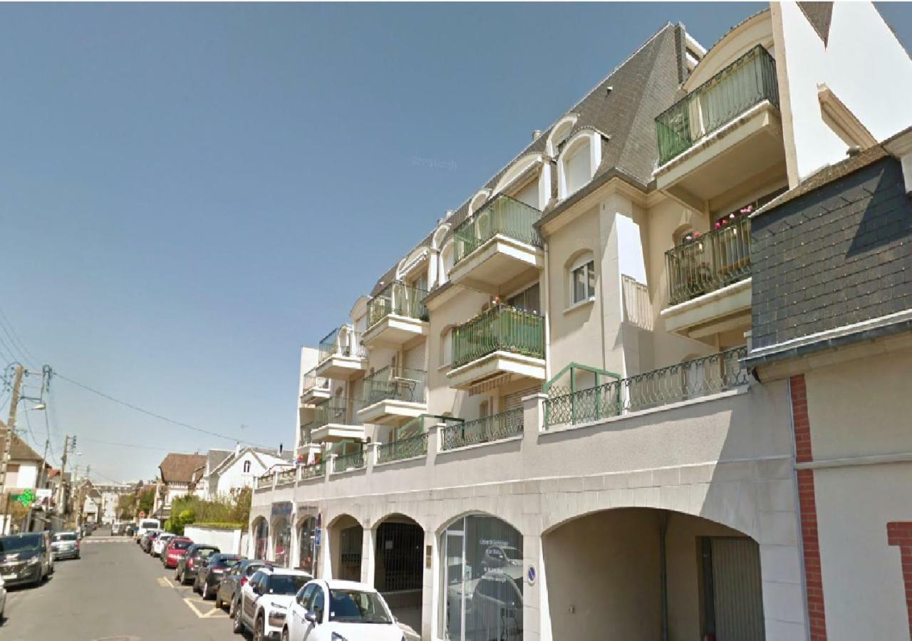 Cabourg - Hyper Centre, Plage Luaran gambar