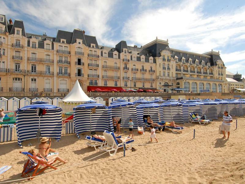 Cabourg - Hyper Centre, Plage Apartment Luaran gambar